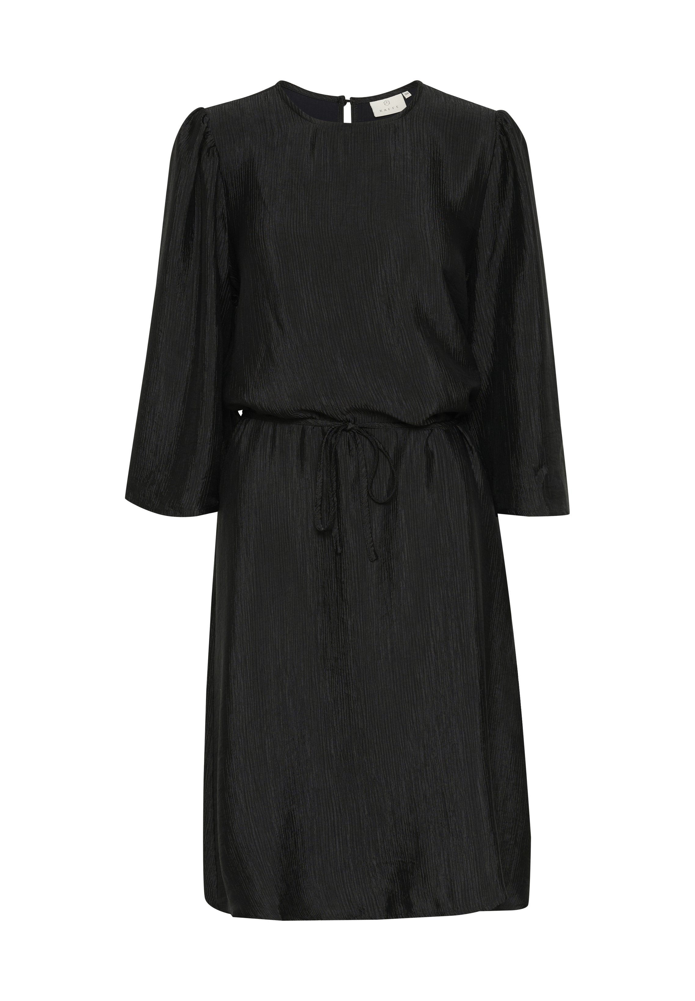 Schwarzes Kleid mit dreiviertel Puffärmeln, strukturiertem Stoff, Rundhalsausschnitt, Kordelzug-Taille und einem Reißverschluss hinten.