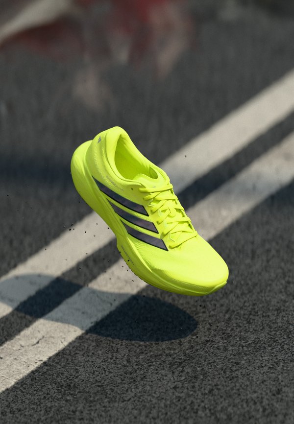 adidas Performance SUPERNOVA SOLUTION 3 - Road running shoes - solar yellow/core black/silver-coloured metallic