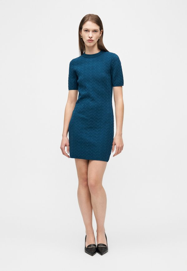 MICHAEL Michael Kors EMBOSSED