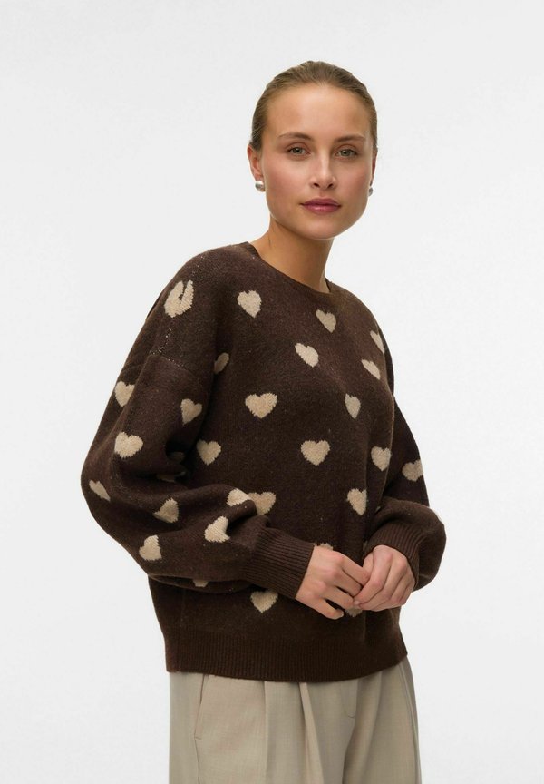 Vero Moda Knitted AWHEART Knitted - Jumper - chocolate martini