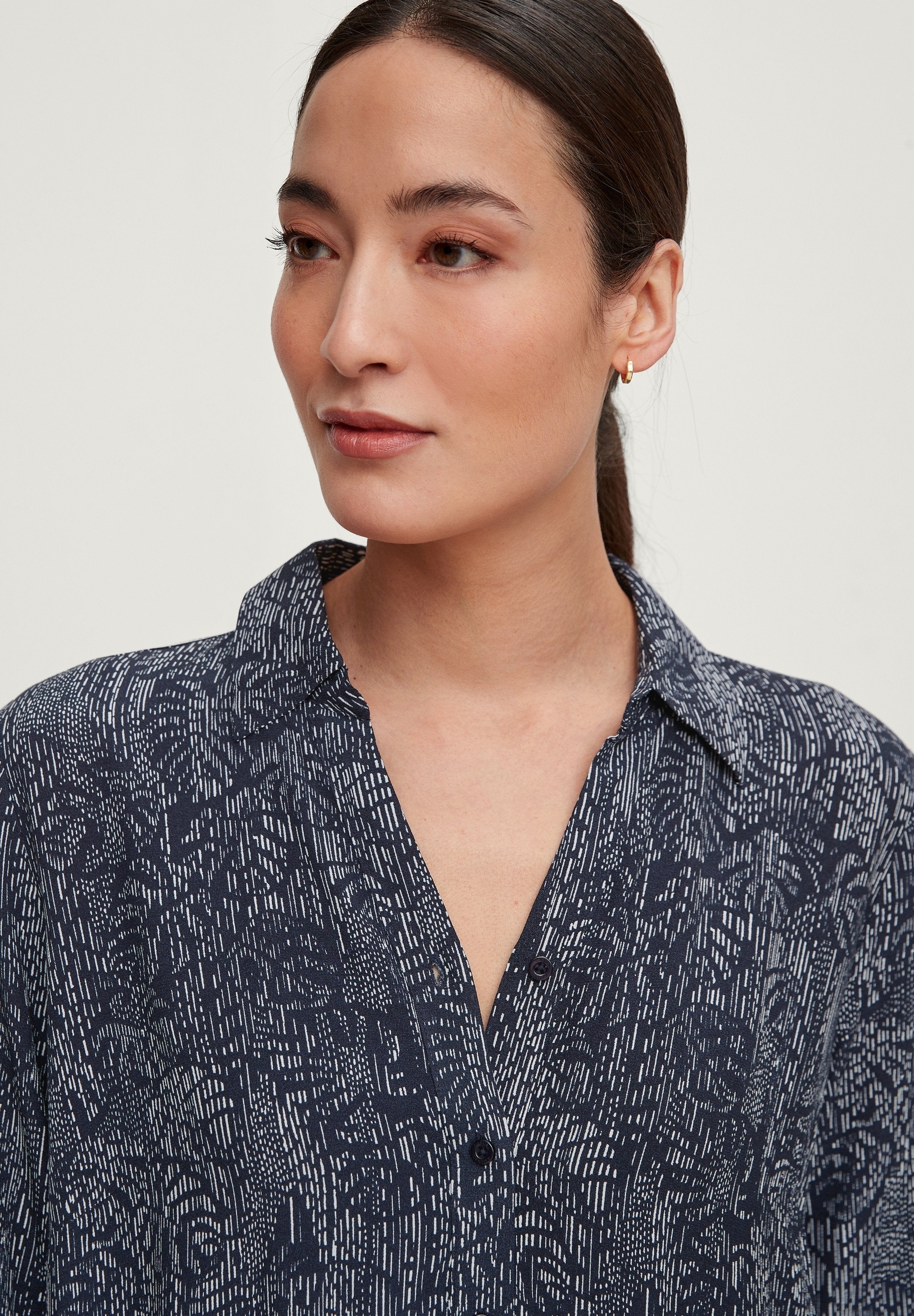 comma casual identity