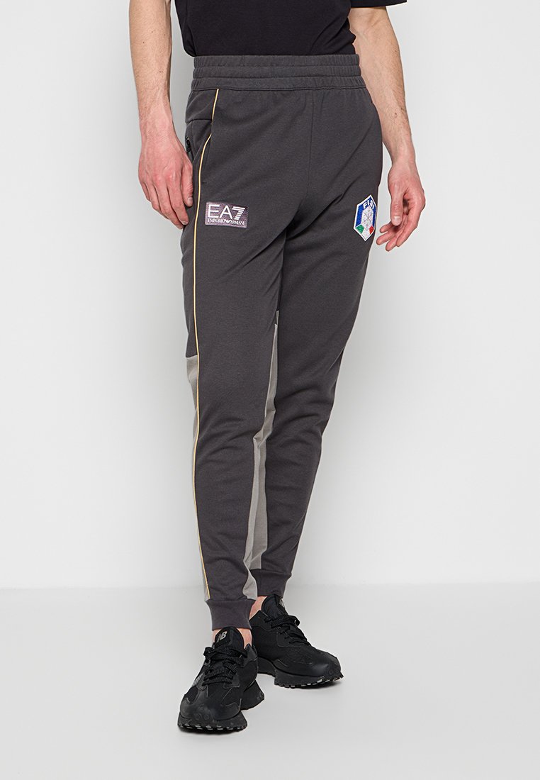 EA7 Emporio Armani Jogginghose Media 1