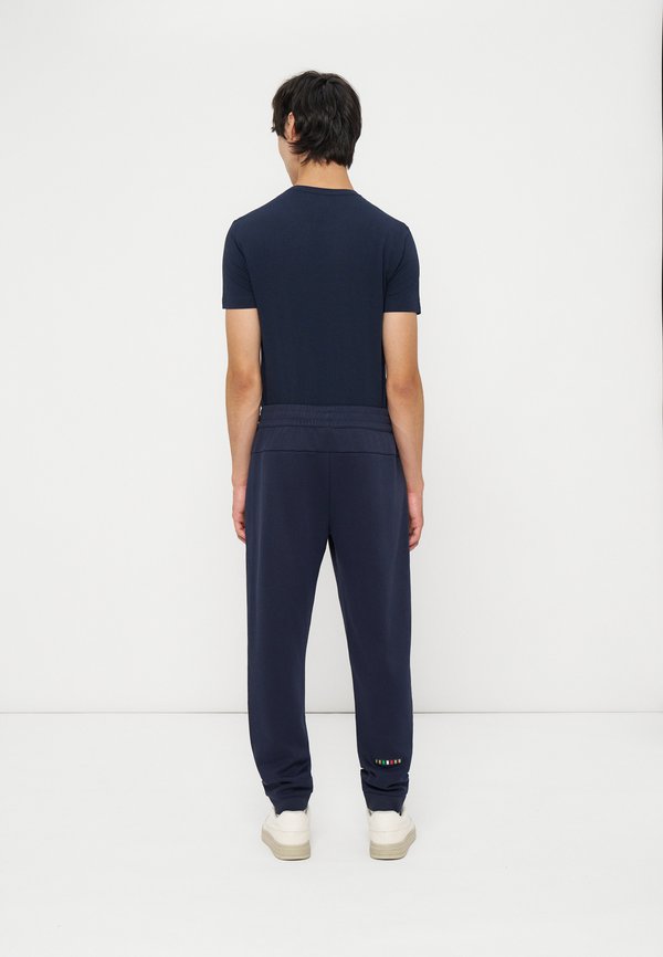 EA7 Emporio Armani