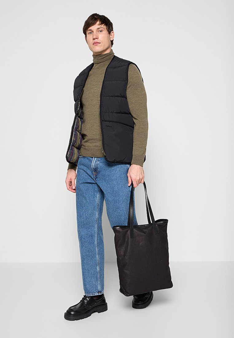 Barbour International