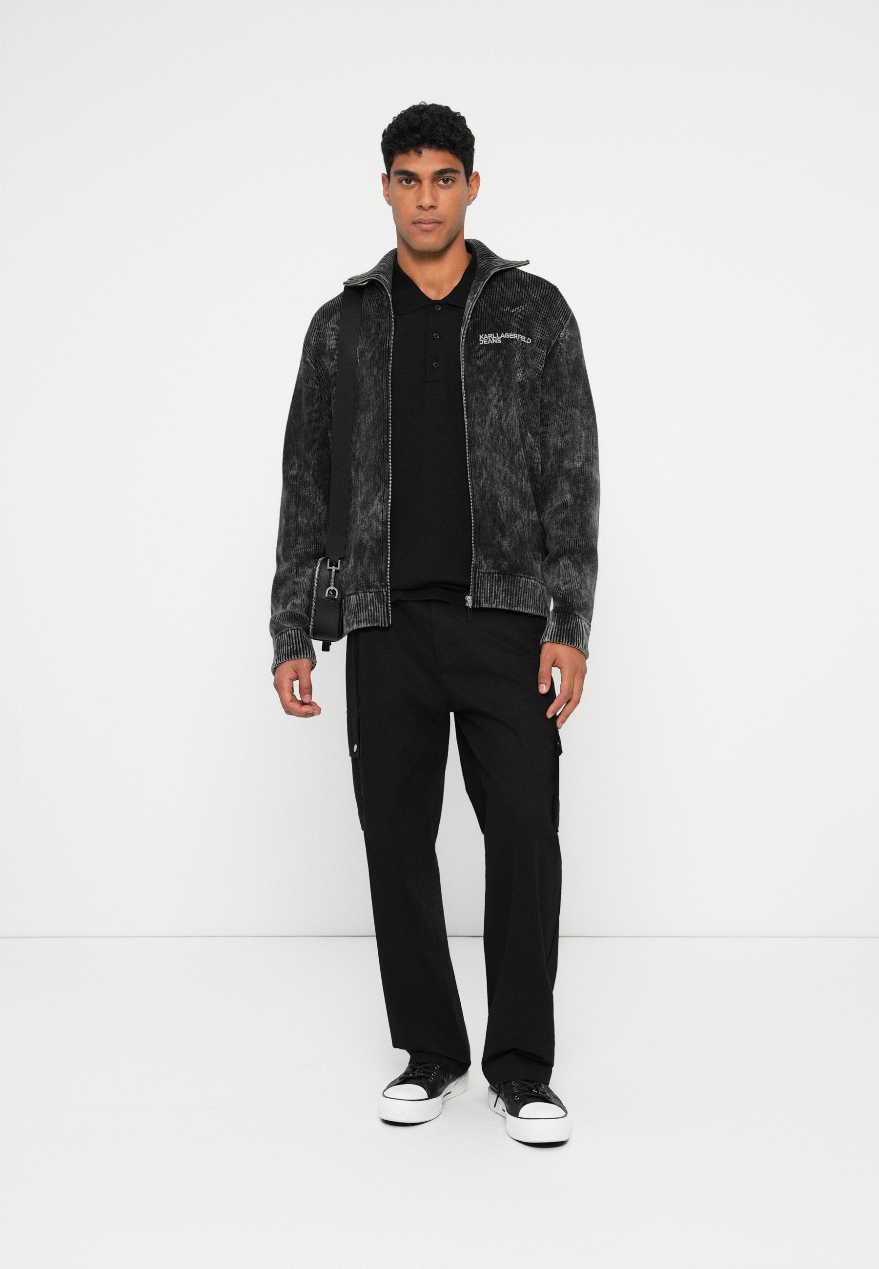 WASHED ZIP-UP Media 2