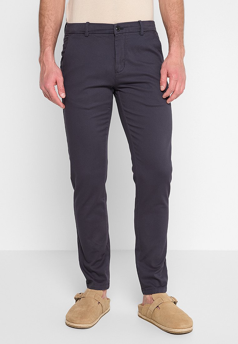 SLIM FIT Media 1