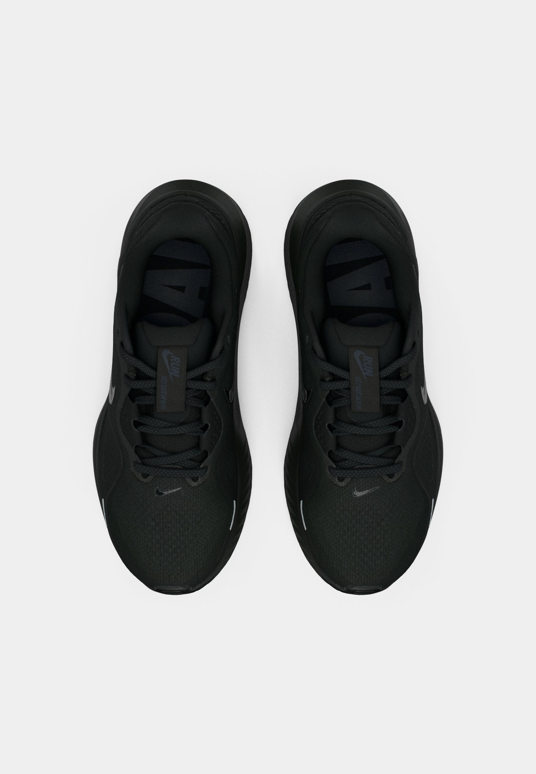 Nike Performance STRUCTURE 26