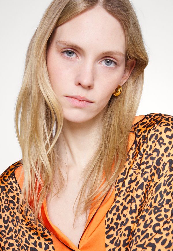 KARL LAGERFELD LEOPARD