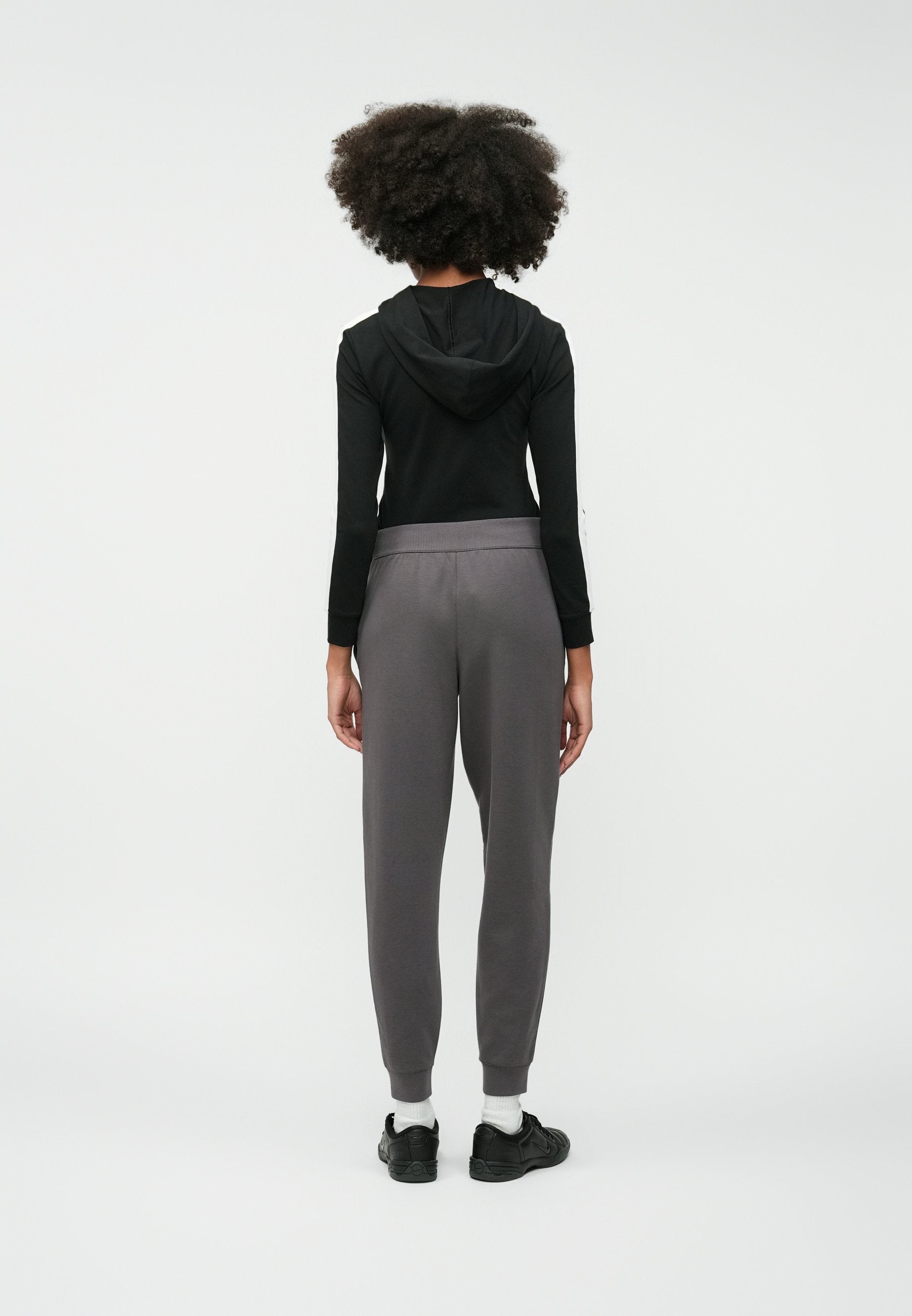 Nike Sportswear  SOFT
