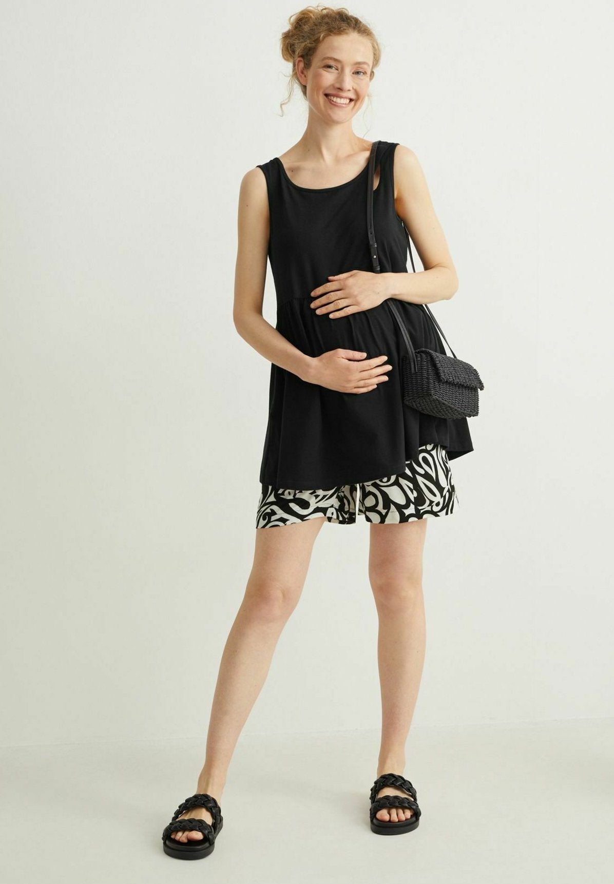 C&A MATERNITY