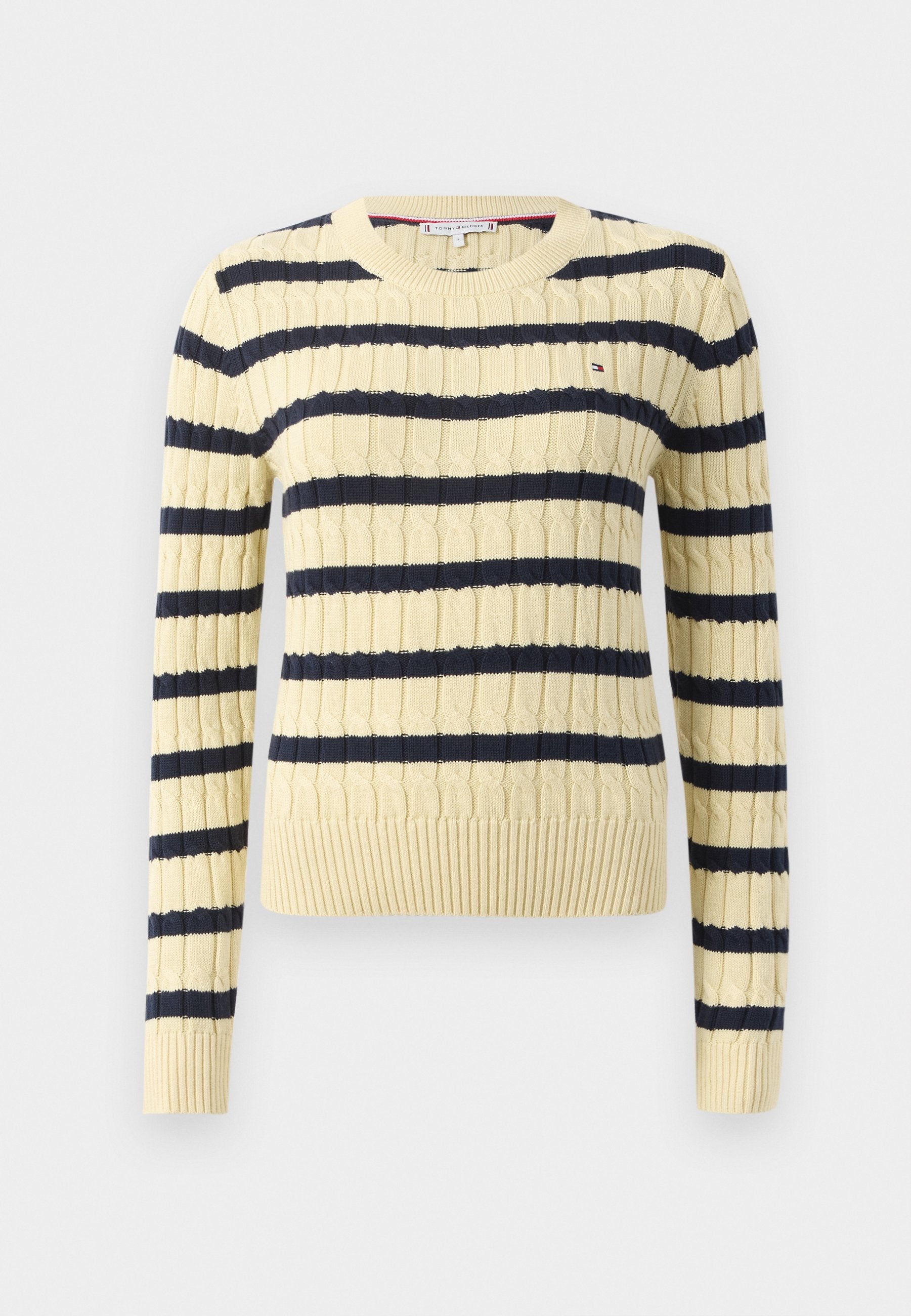 CABLE KNIT CREW NECK JUMPER Media 1