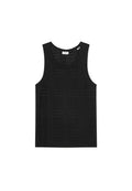 Schwarzes Tanktop mit strukturiertem Muster aus gitterartigen Formen. Rundhalsausschnitt und ärmelloses Design, gefertigt aus leichtem Stoff.