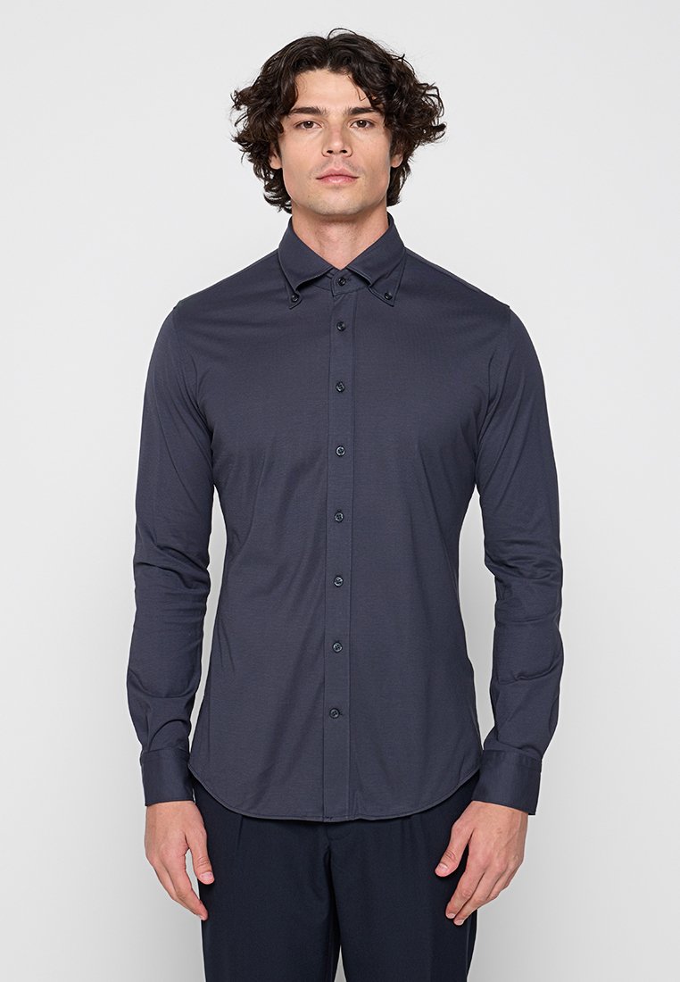 SLIM FIT Media 1