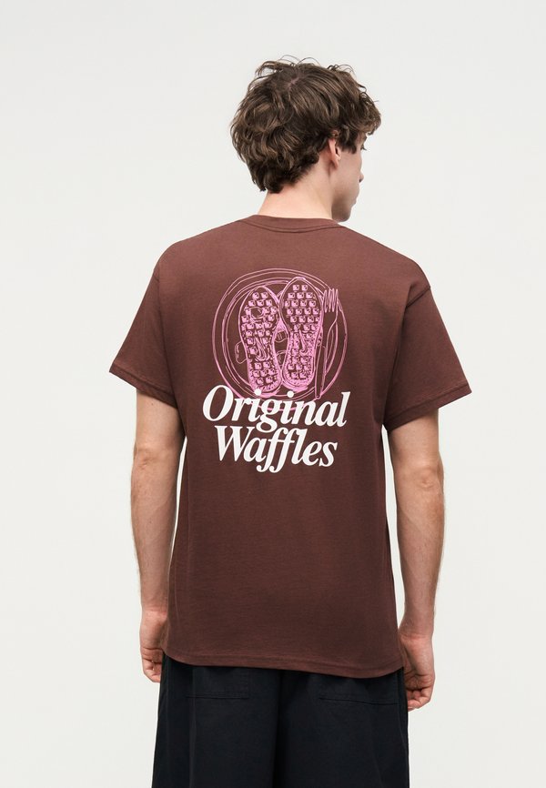 Nike Sportswear TEE UNISEX - Print T-shirt - chocolate