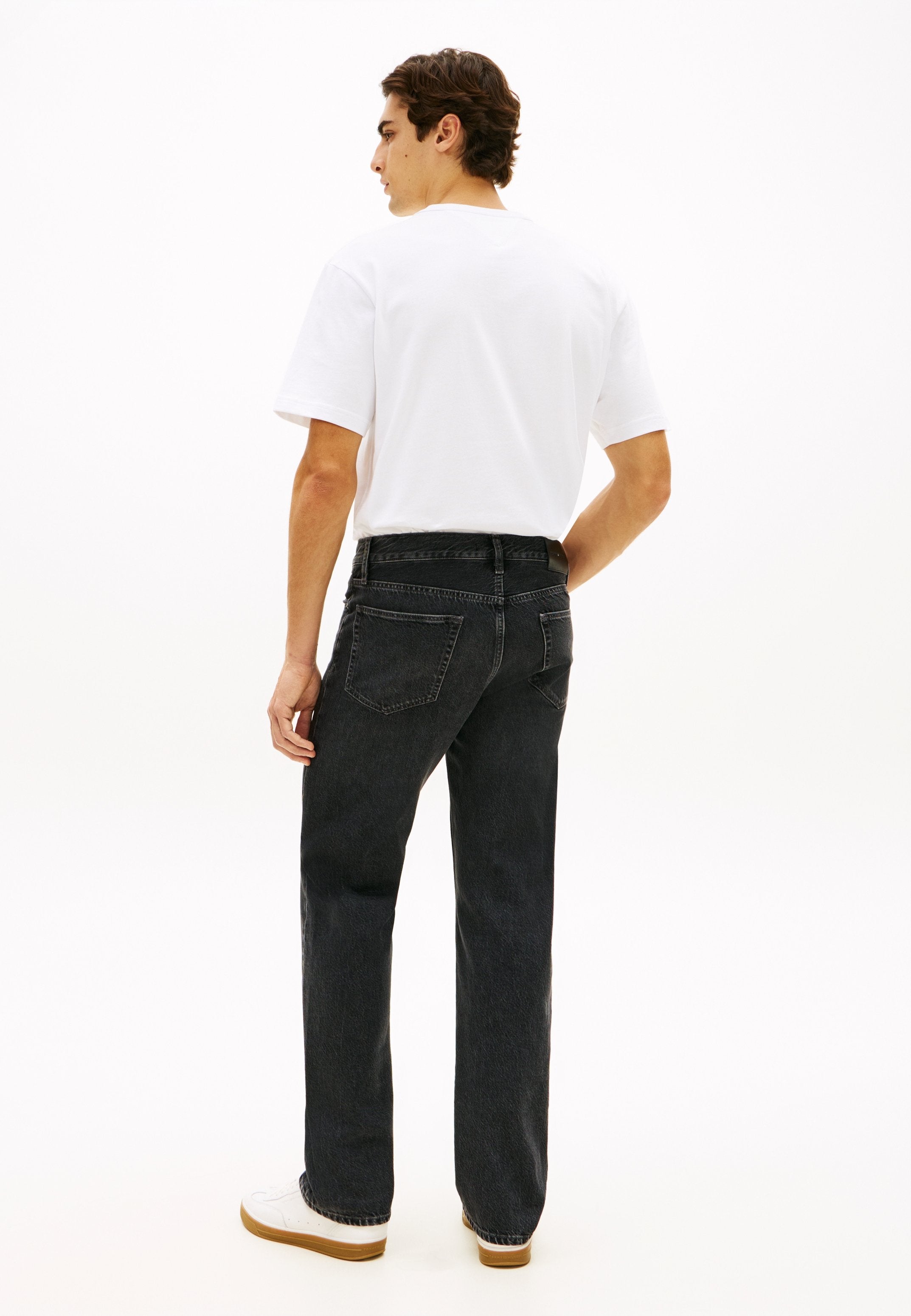 DOVER WHISKERED REGULAR STRAIGHT LEG BLACK JEANS Media 3