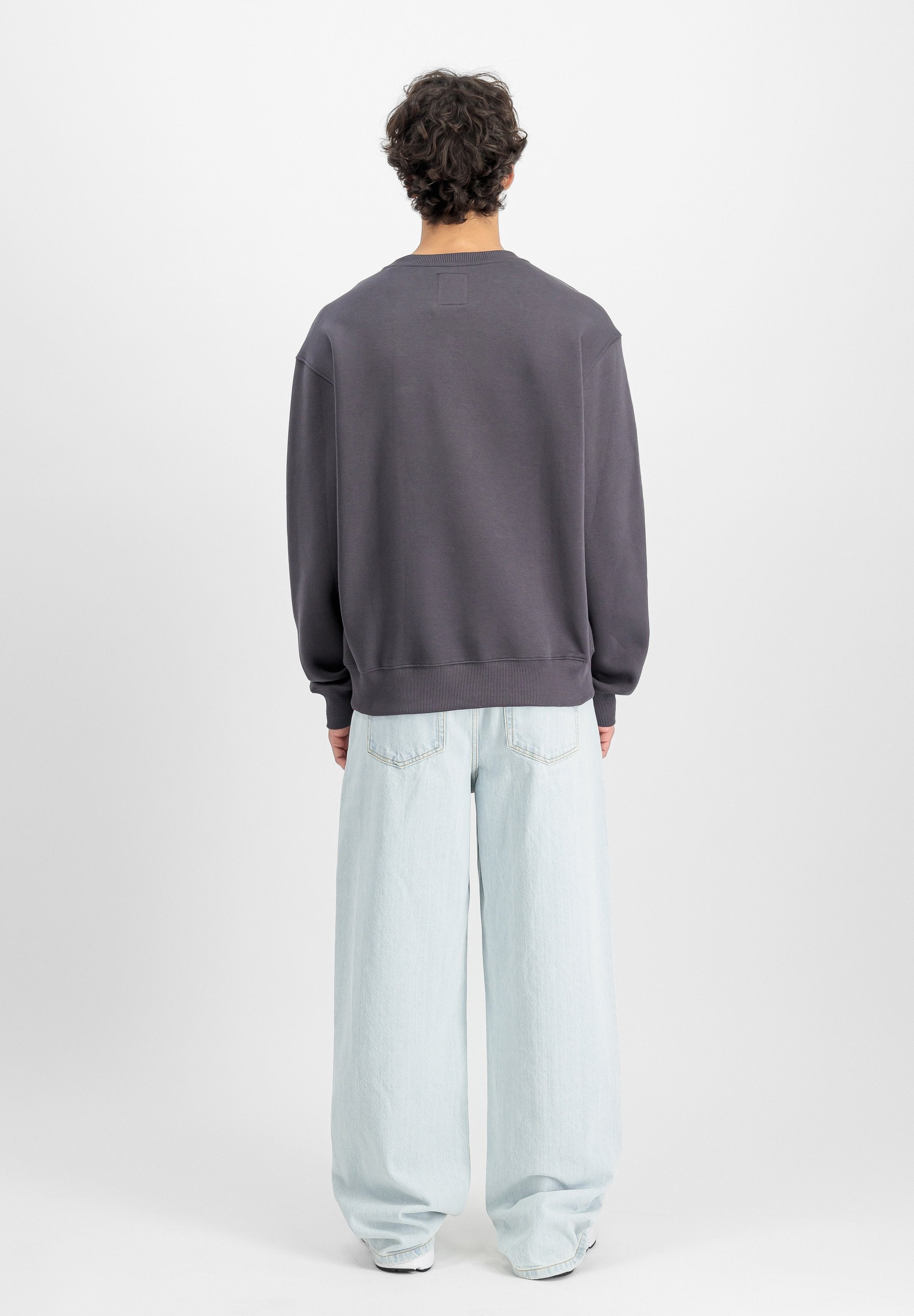 Alpha Industries STUDIO EDITION VIBE CREWNECK