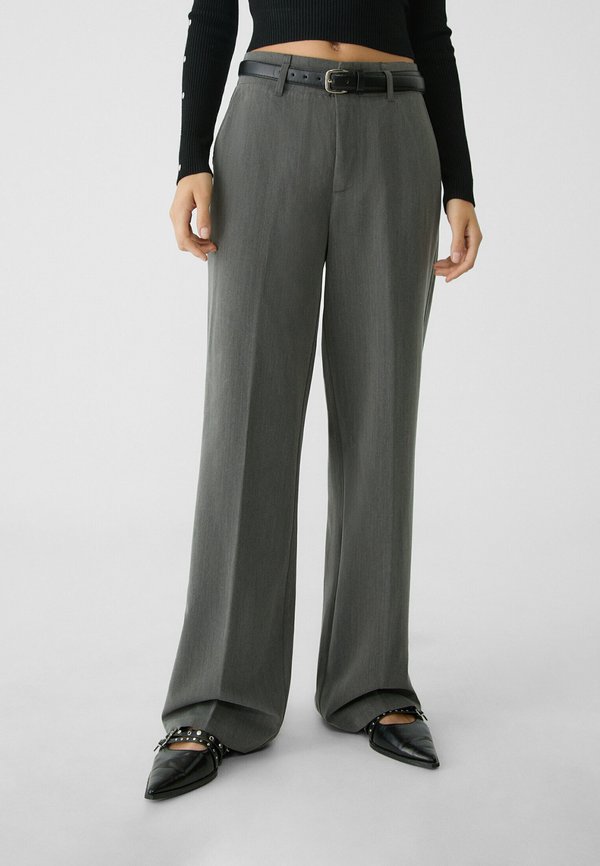 Stradivarius FLOWING SMART