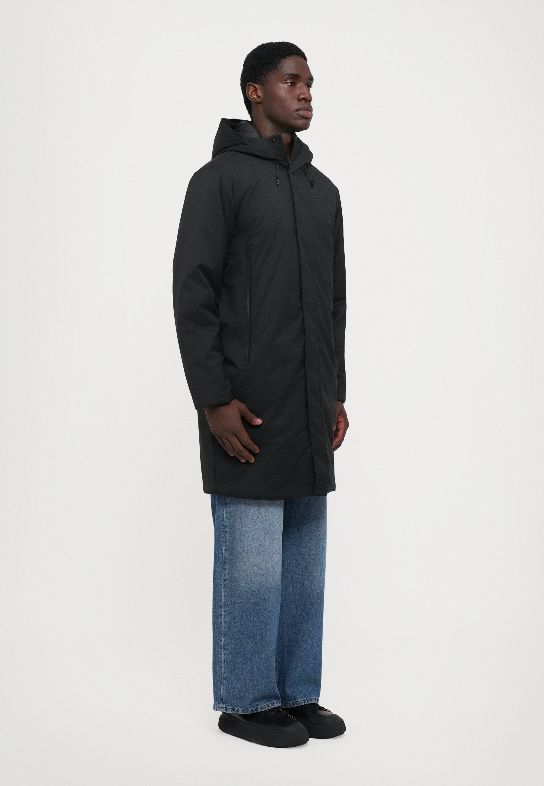 MOUNTAIN TECH JACKET Media 5