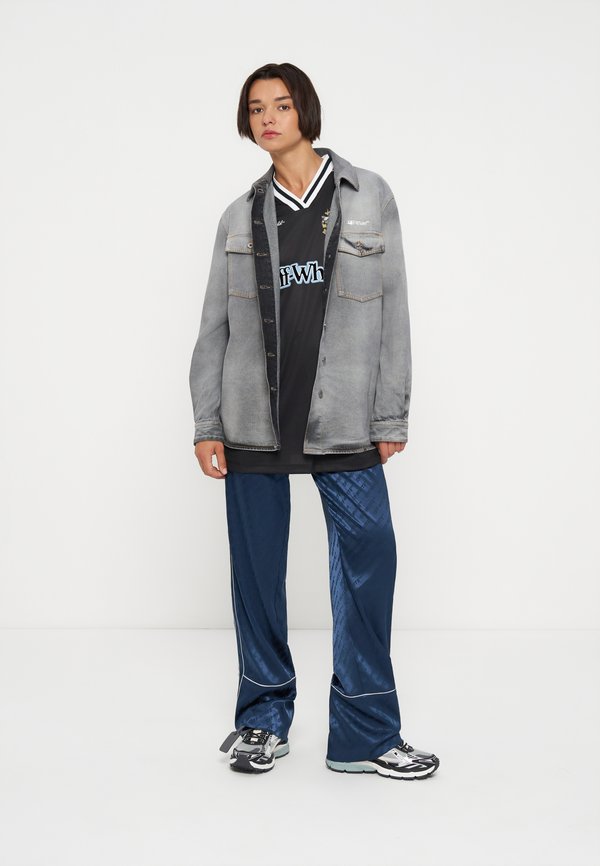 OFF-WHITE