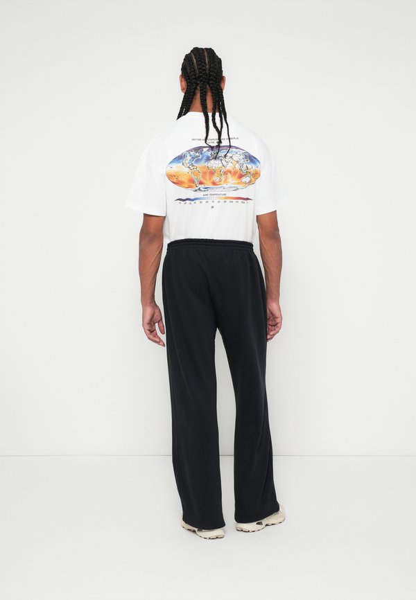 The Tracksuit Club HOT IN HERE UNISEX
