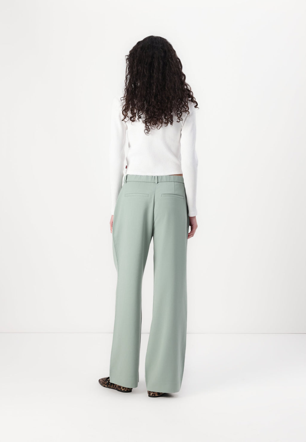 Abercrombie & Fitch Curve Love A&F Sloane Low Rise Tailored Wide Leg Pant