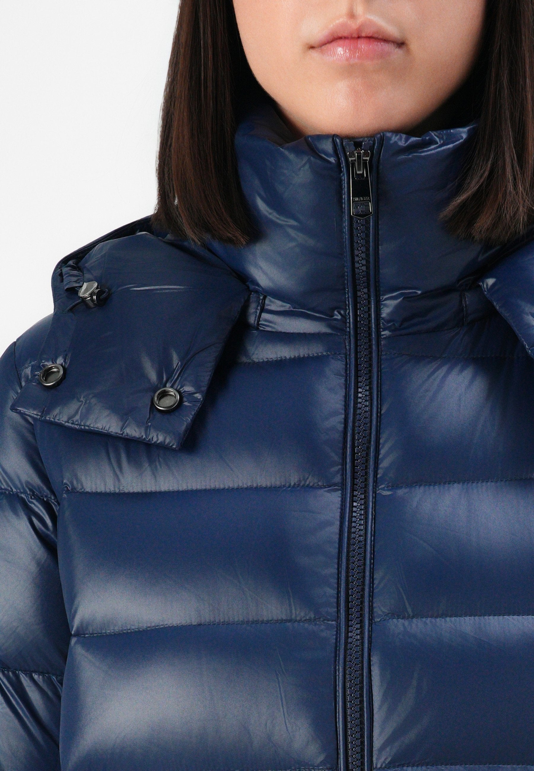 GLOSS WAIST COAT Media 6