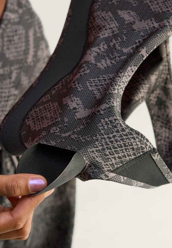adidas by Stella McCartney POWER IMPACT PRINTED