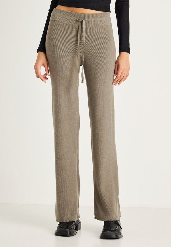Gina Tricot TROUSERS