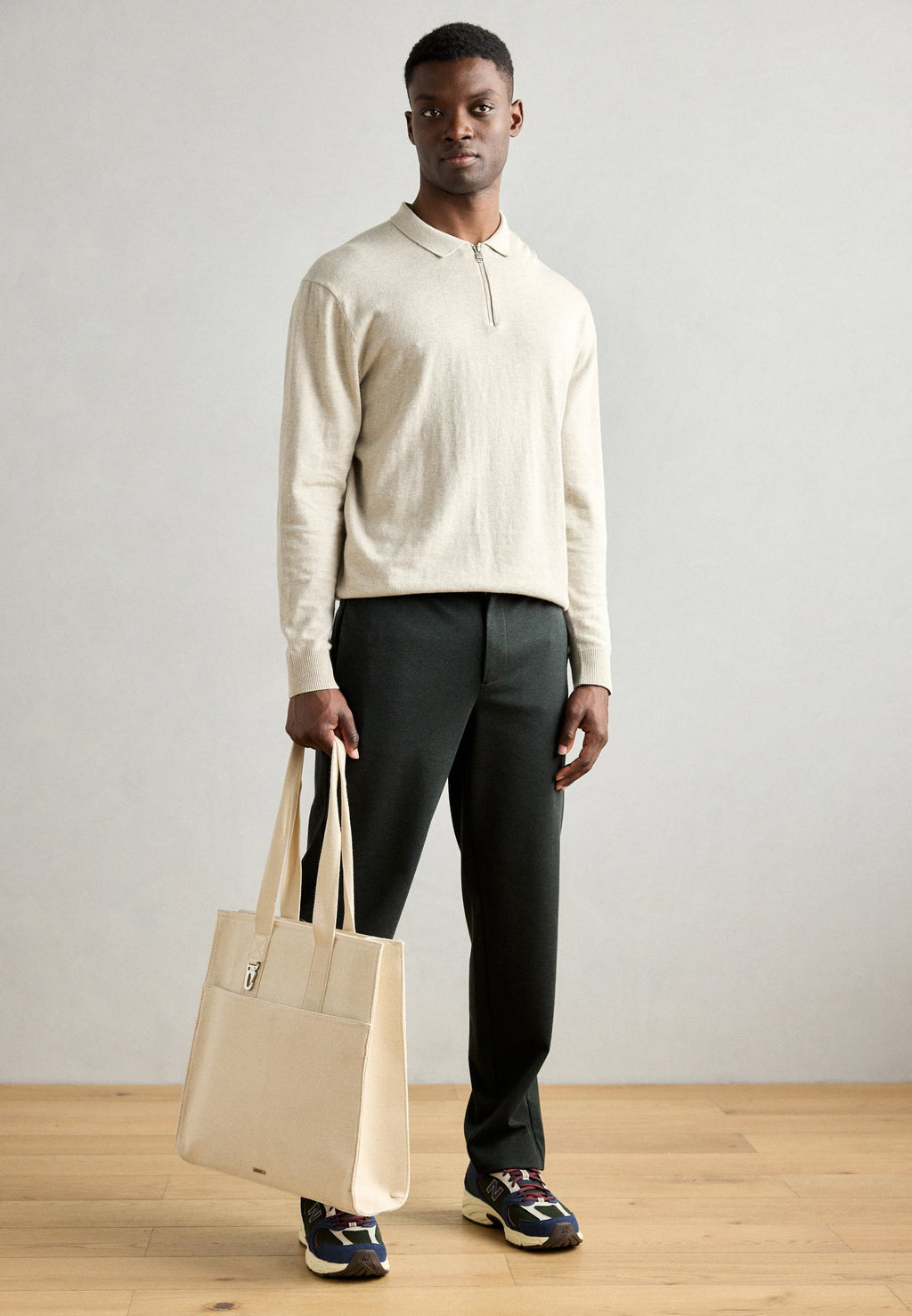 SUPERFLEX RELAXED FIT PANTS Media 2