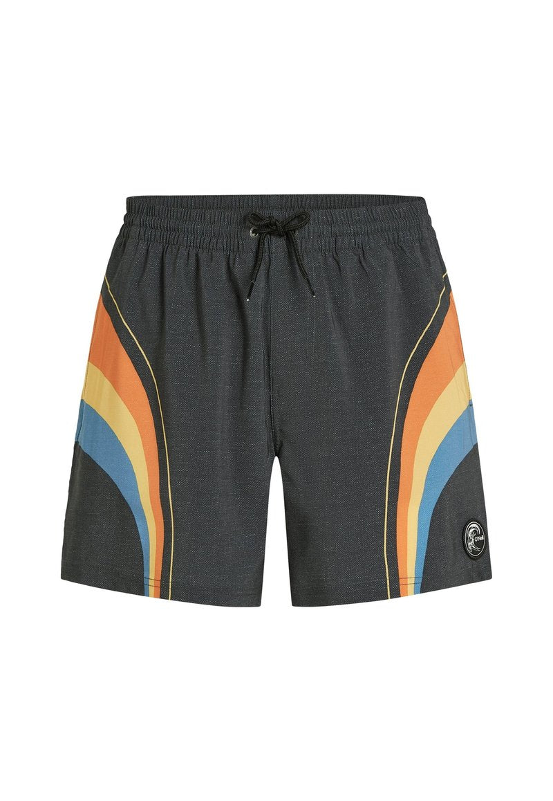 Schwarze Badehose mit Kordelzug, die diagonale Streifen in Orange, Gelb und Blau aufweist. Enthält ein Logo-Patch auf der unteren rechten Seite.