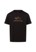 Schwarzes T-Shirt aus Baumwolle mit kurzen Ärmeln. Mit einem goldenen "ALPHA INDUSTRIES"-Logo und geometrischem Design in der Mitte.