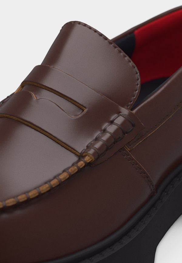 Tommy Jeans ARCHIVE LEATHER CHUNKY CLEAT LOAFERS