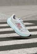 New Balance FUELCELL REBEL V5 - Road running shoes - white
