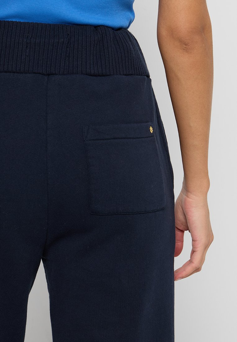RIVIERAS LOUNGEWEAR