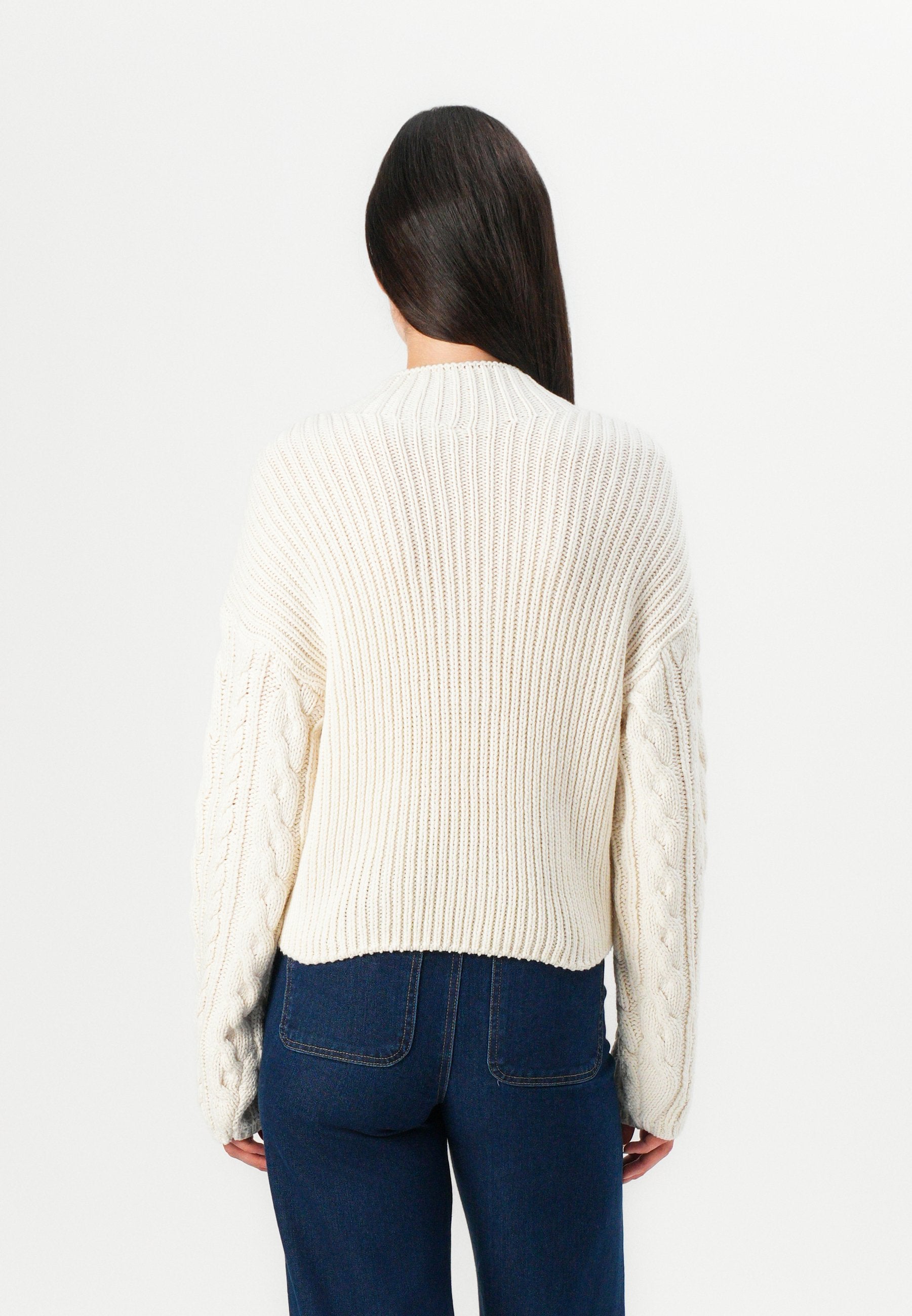 Noisy May Cable knit
