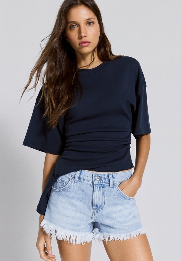 Bershka Denim shorts - light blue