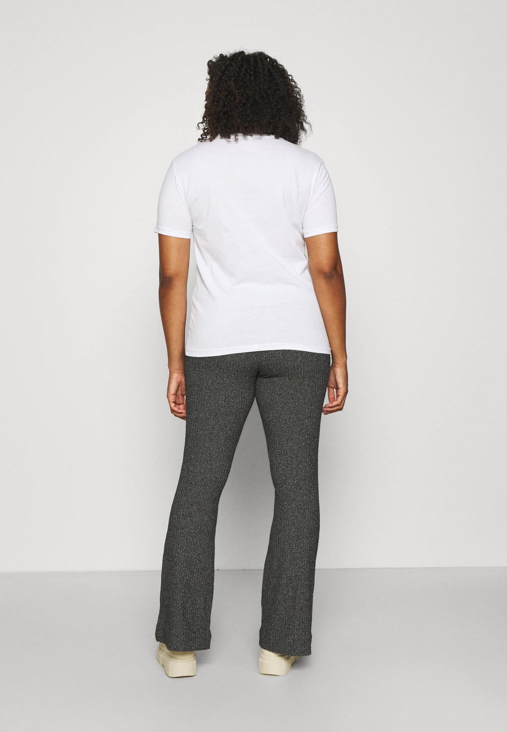 Vero Moda Curve VMKAMMA FLARED PANT
