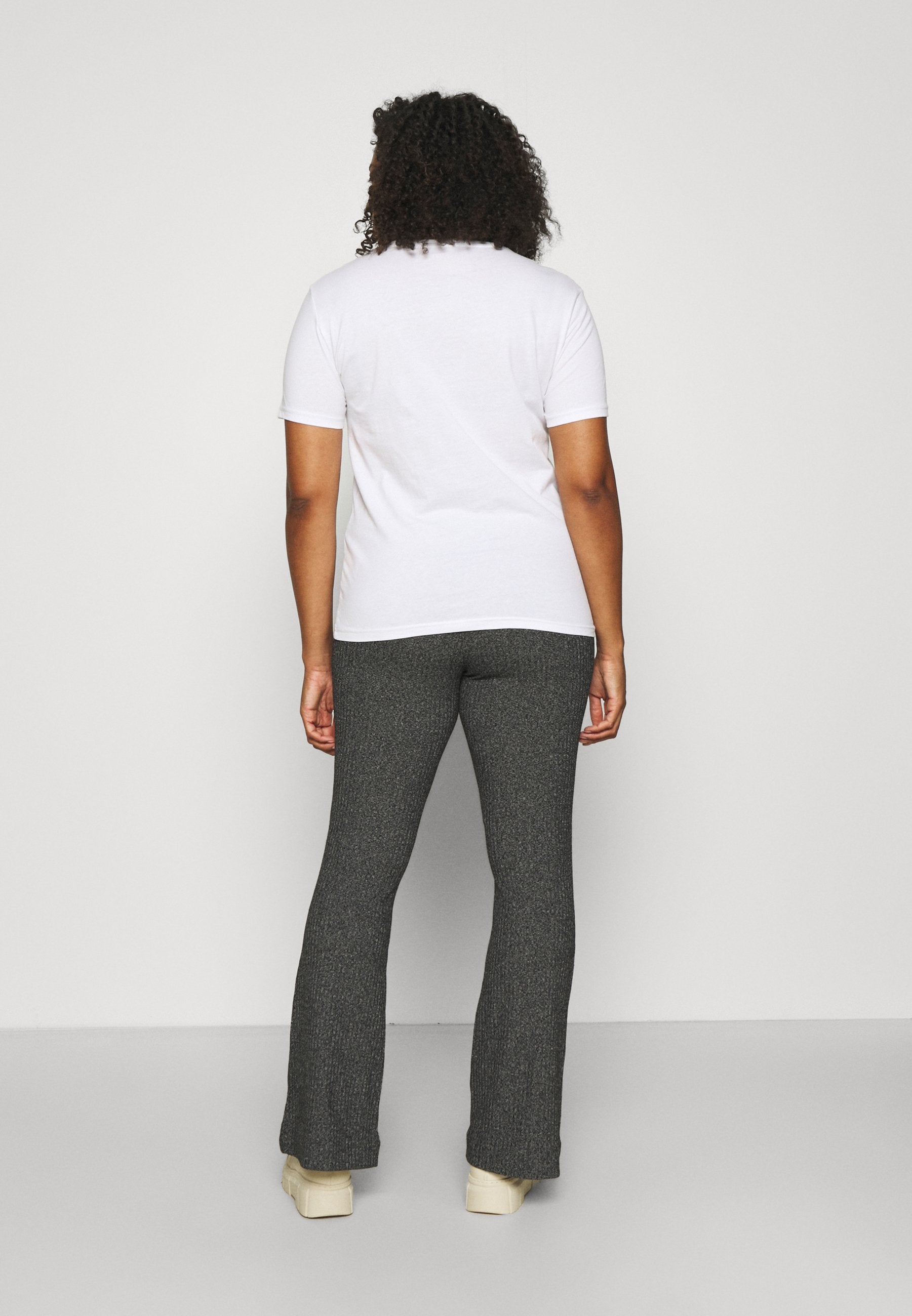 Vero Moda Curve VMKAMMA FLARED PANT