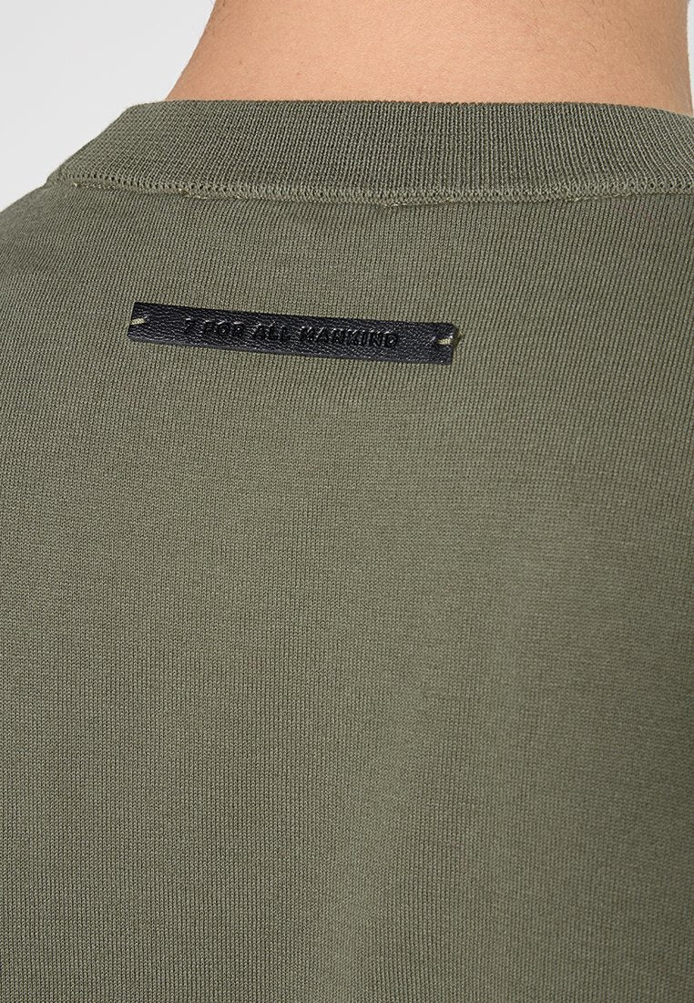 7 for all mankind