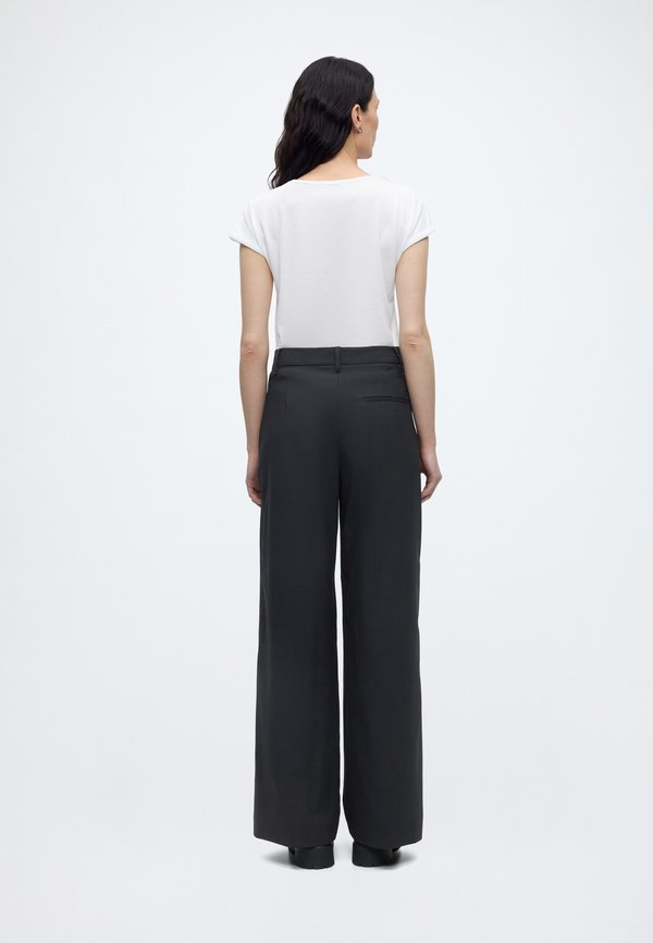 Marc O'Polo MOP X DFB TRAVEL COLLECTION PANTS WIDE LEG WELT POCKETS