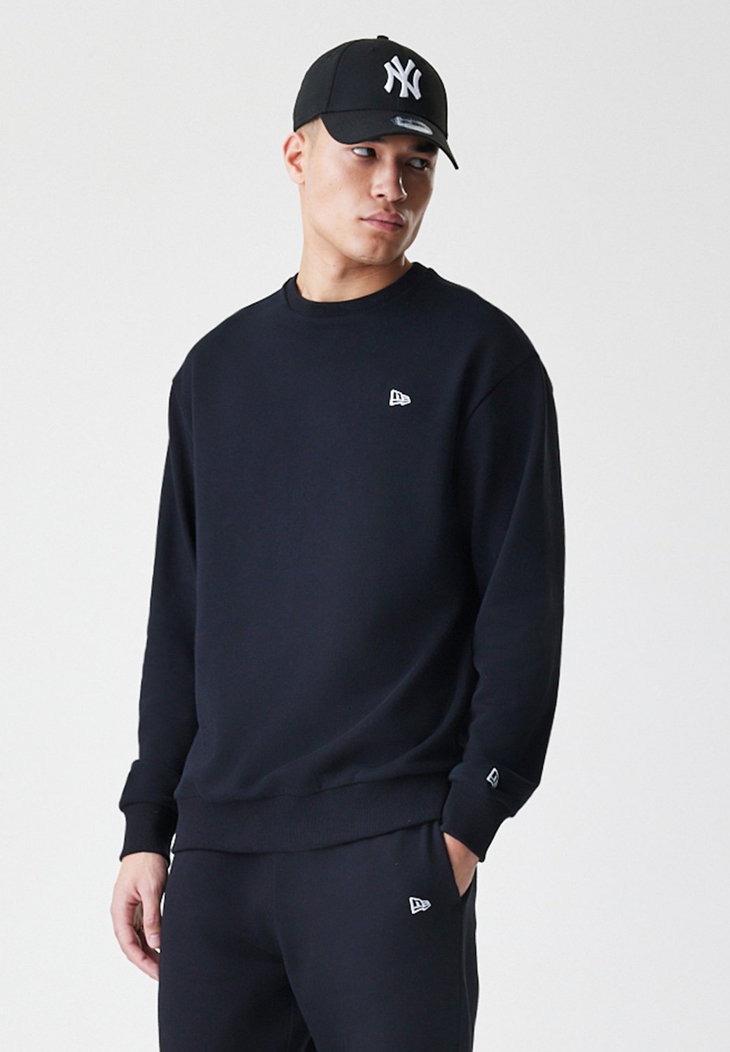 New Era ESSENTIAL CREW