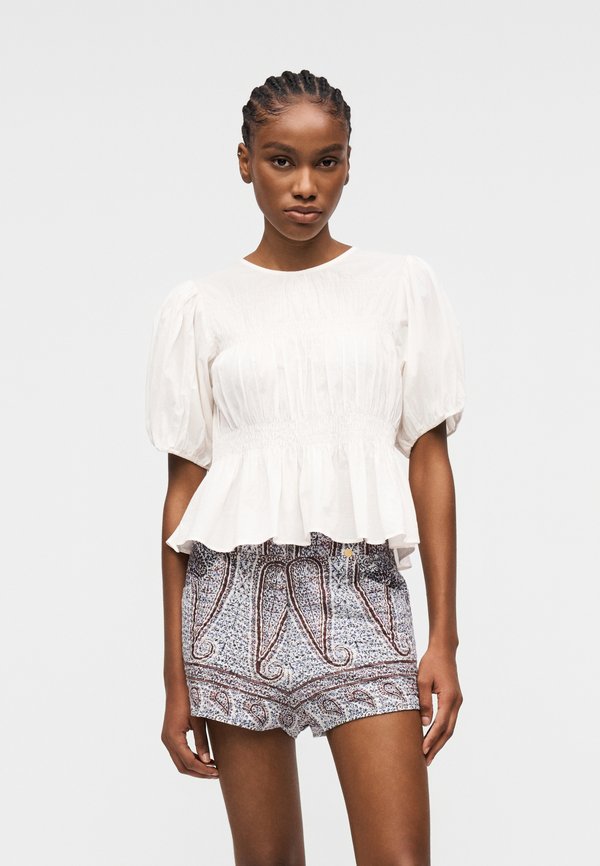 Antik Batik CAROLINE