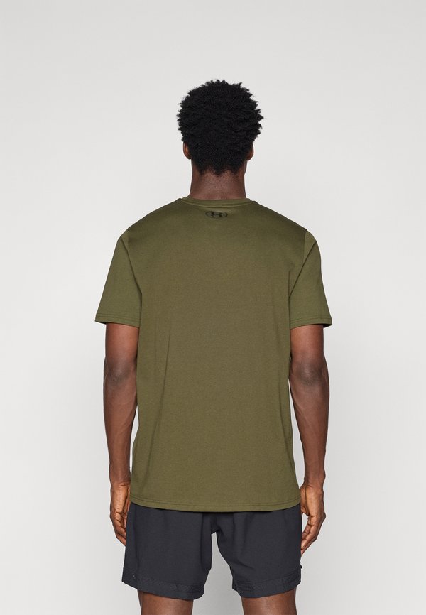Under Armour BRAHMA BULL