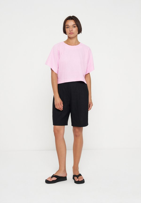 DKNY