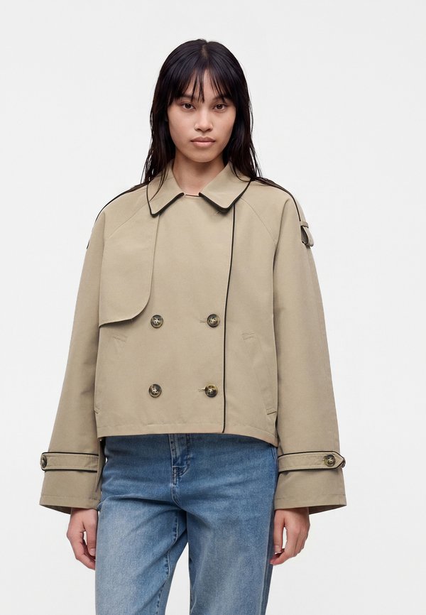 Vero Moda VMLUCIACHLOE - Summer jacket - beige