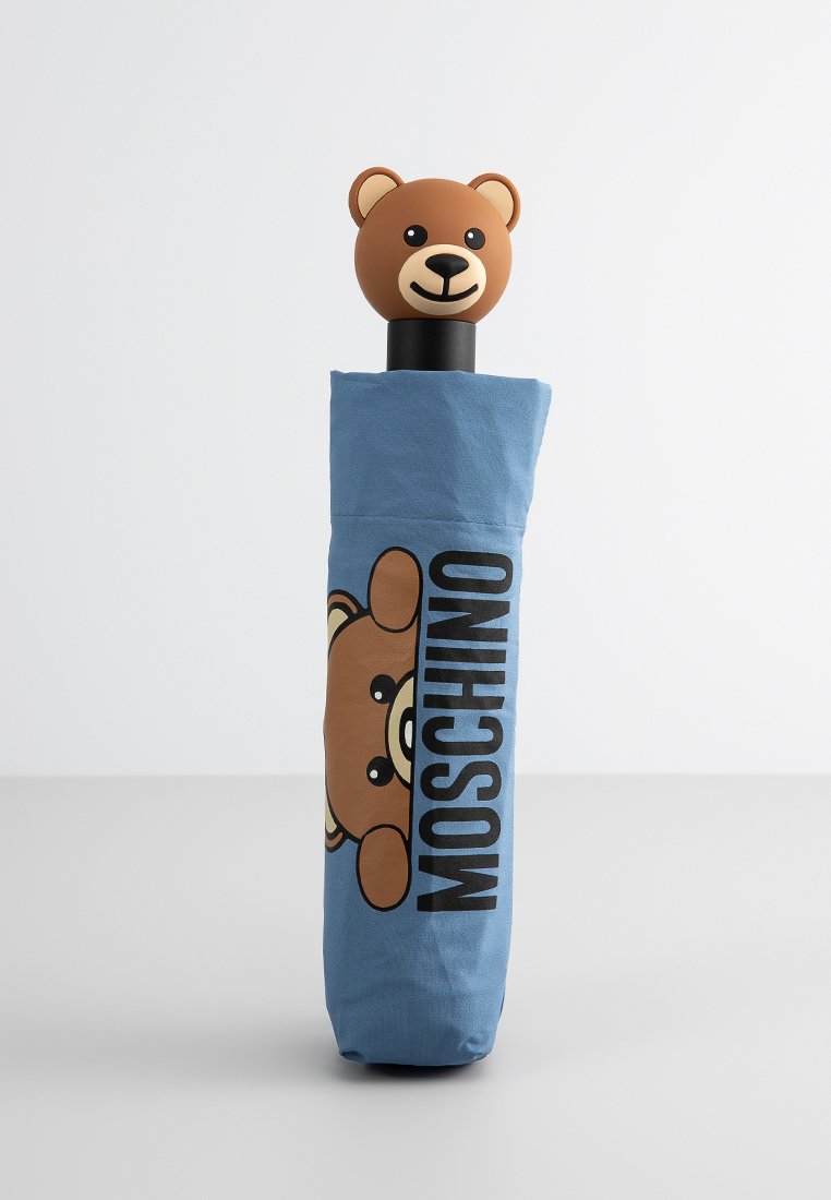 MOSCHINO