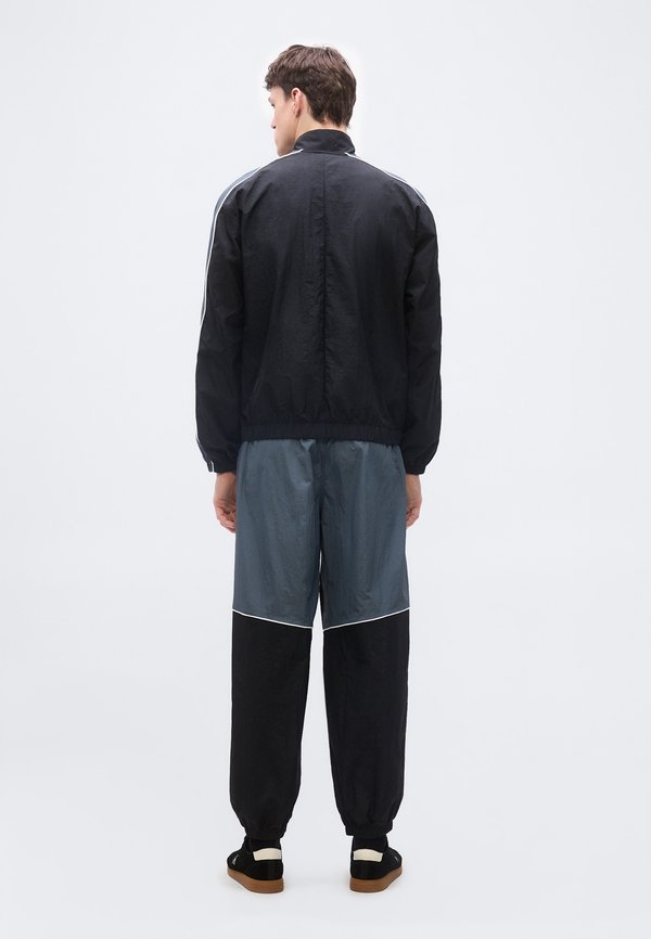Calvin Klein COLORBLOCK JACKET COMMUTER