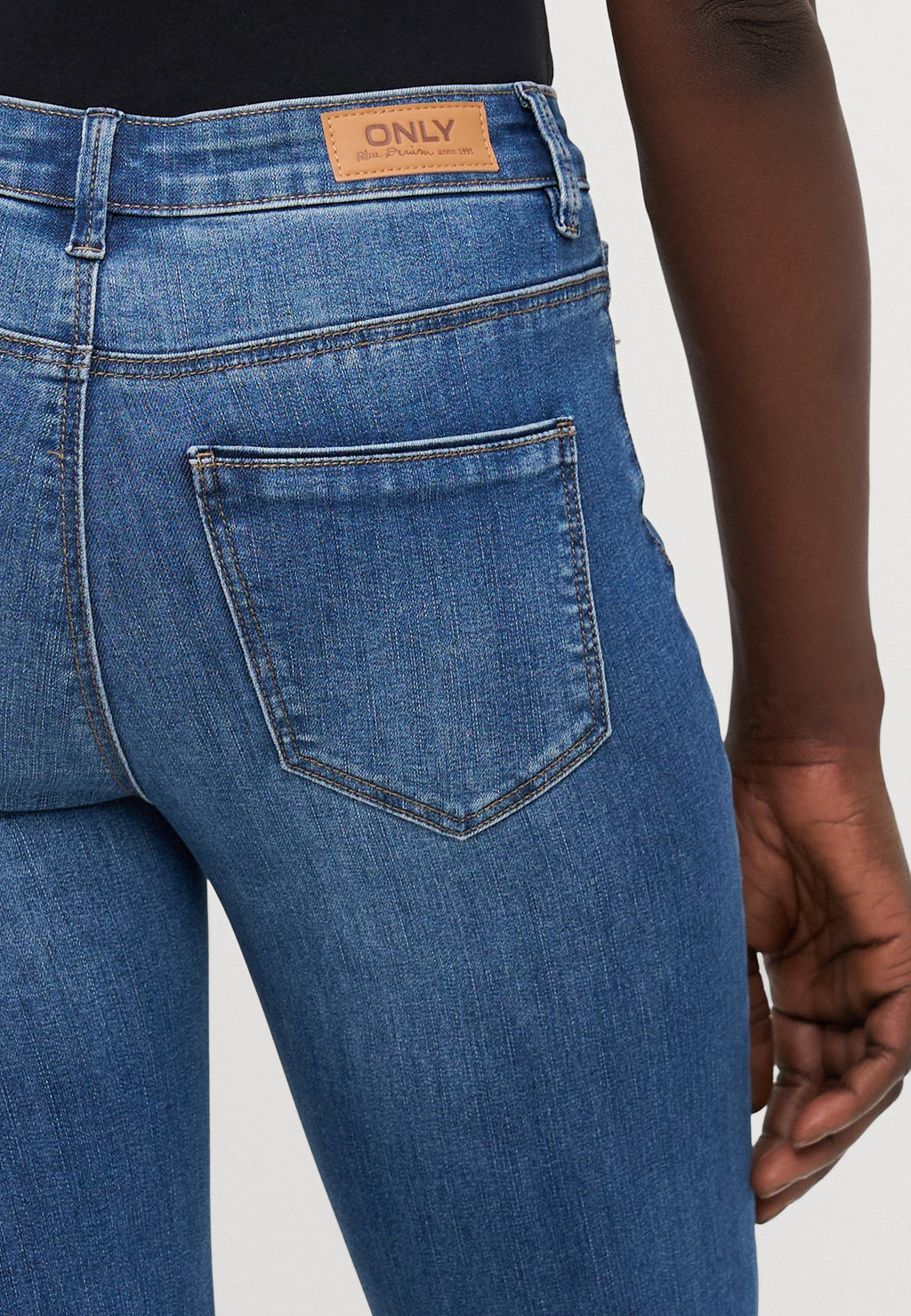ONLWAUW MID WAIST Media 6