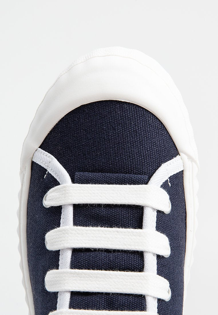Claudie Pierlot