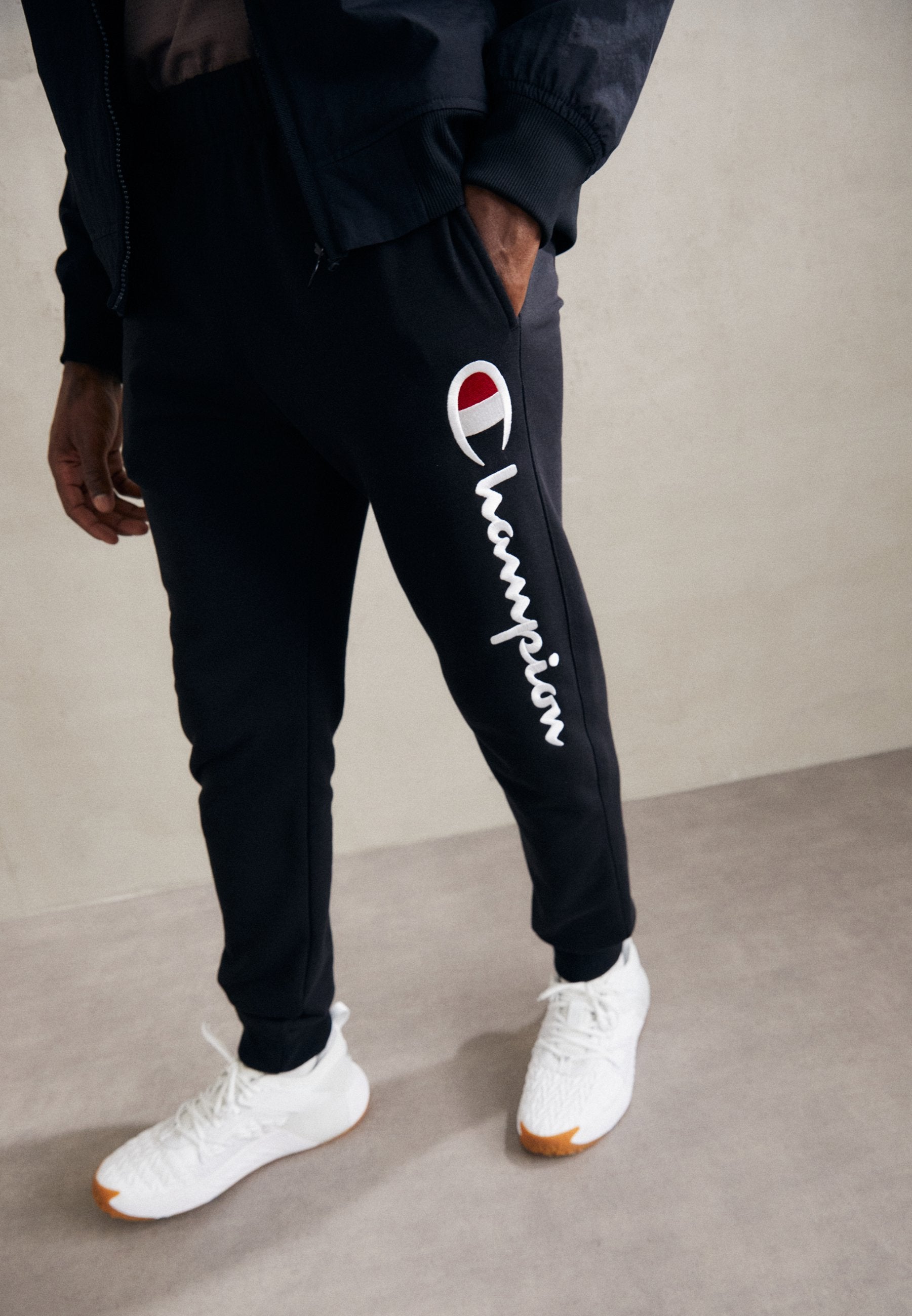 Champion ICONS CUFF PANTS LARGE LOGO